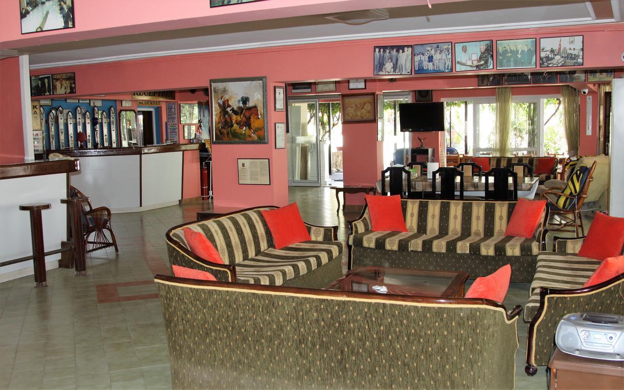 Kasgar Court Hotel Ayvaryara 外观 照片