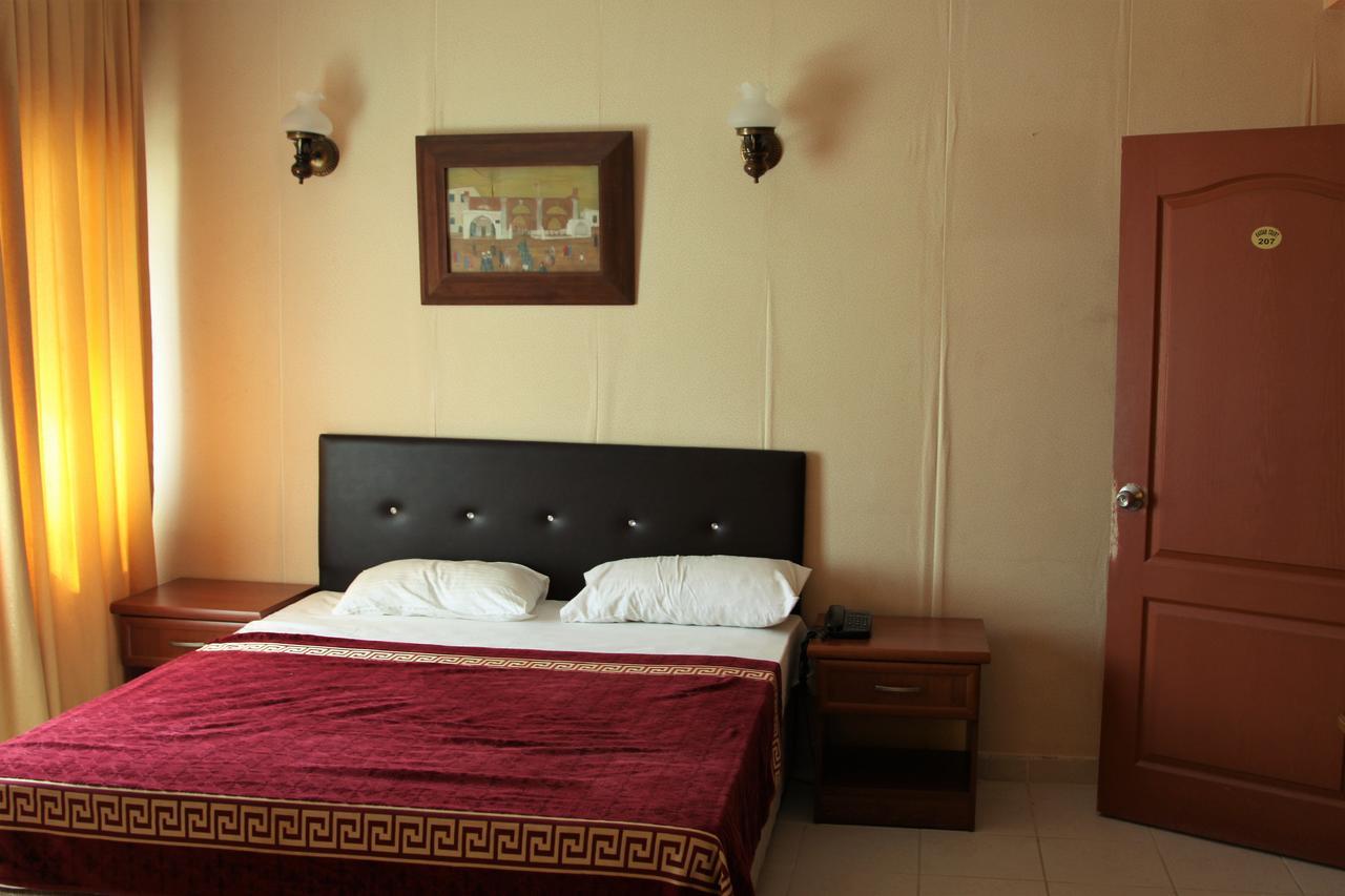 Kasgar Court Hotel Ayvaryara 外观 照片