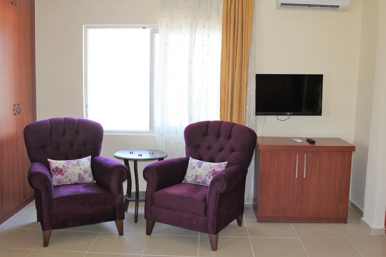 Kasgar Court Hotel Ayvaryara 外观 照片