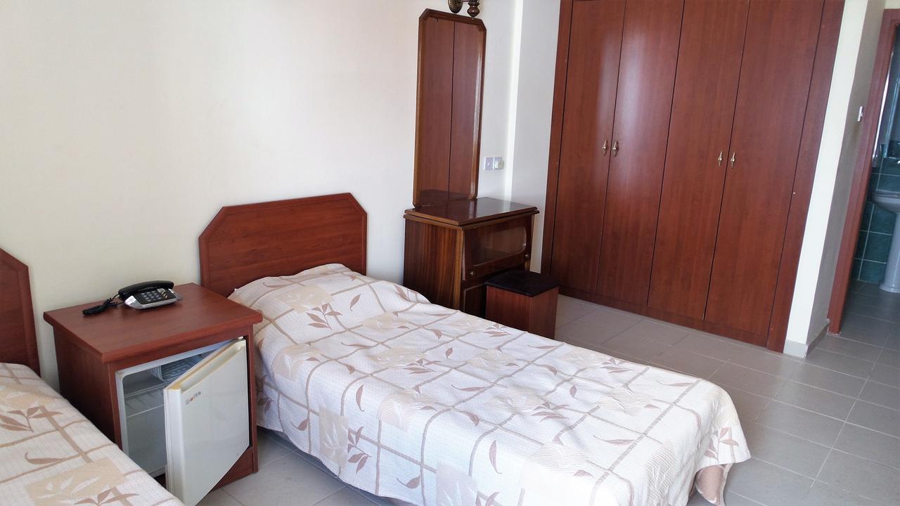 Kasgar Court Hotel Ayvaryara 外观 照片